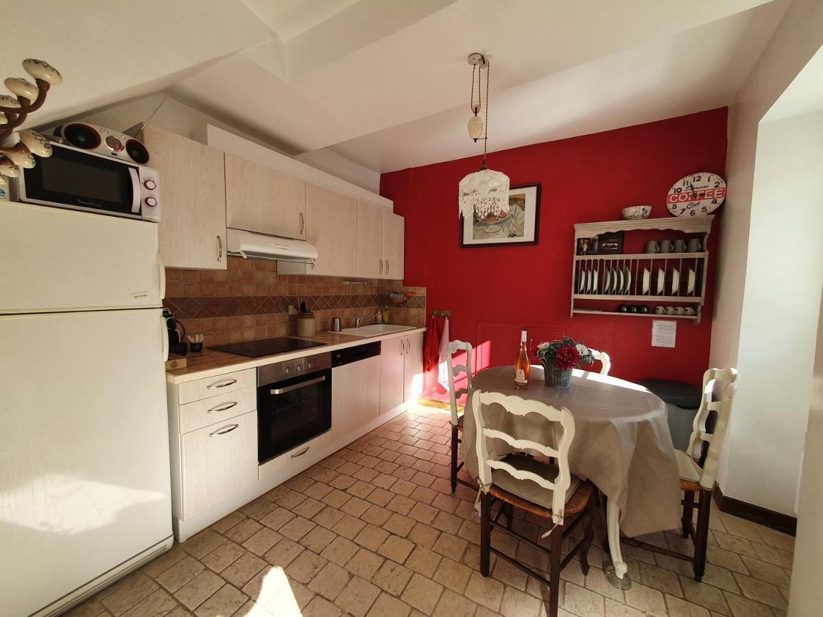 L'Angelus, Gite De Charme Au Coeur Du Vieux Village De Sablet Exterior foto